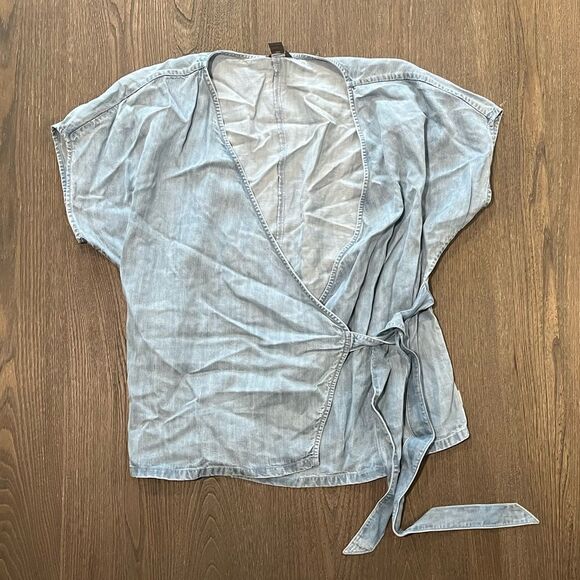 NWOT Eddie Bauer Womens Woven Light Blue Wrap Blouse Size S - Picture 1 of 4